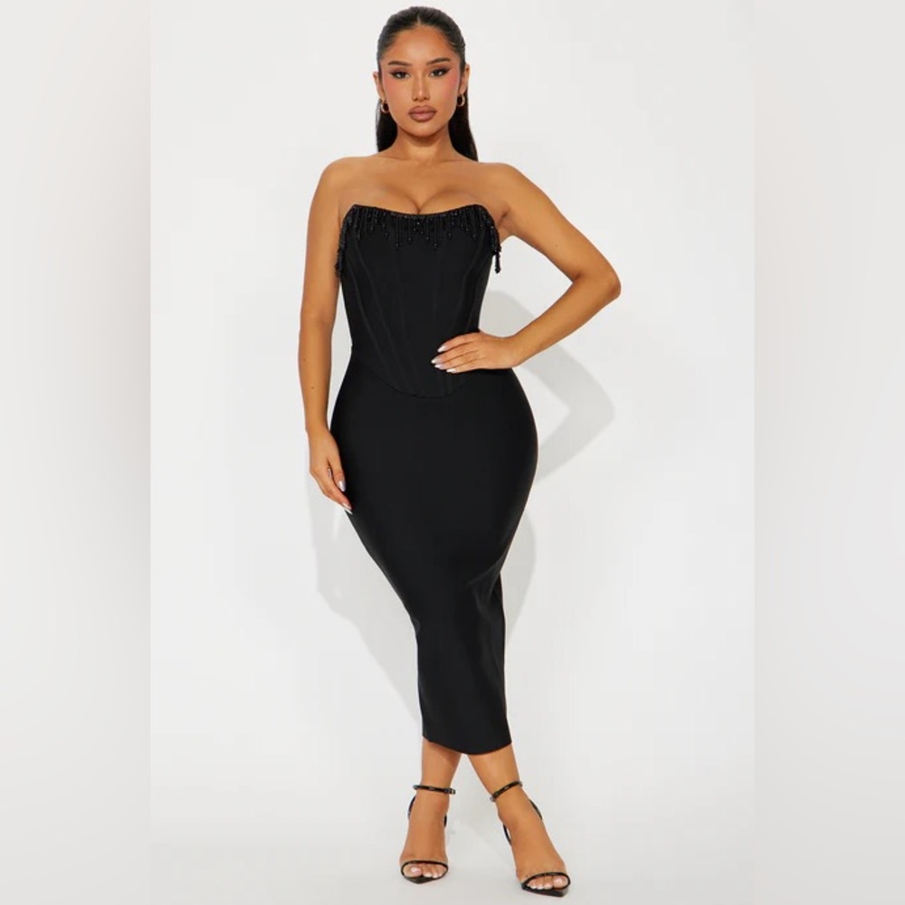 Fashion Nova Elegant Strapless Dress